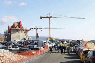 Κάτι… βρομάει με τη φωτιά στα απορριμματοφόρα