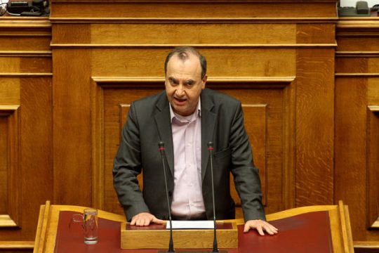 Σφοδρή αντιπαράθεση για τις συντάξεις