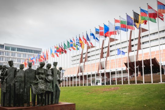 Επικρίσεις στη Γαλλία για τη σωματική τιμωρία παιδιών
