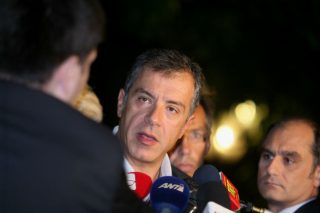 Ο αυστηρός Σταύρος Θεοδωράκης