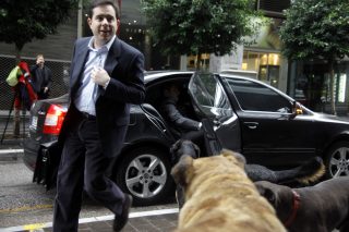 Κλειδώσαμε τους θεσμούς έξω!