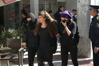 Τρομοκράτες… εξ αίματος