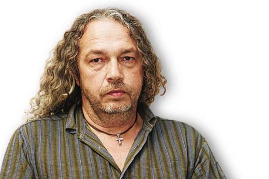 Δύο κουβέντες στον Βαγγέλη τον Βέκιο