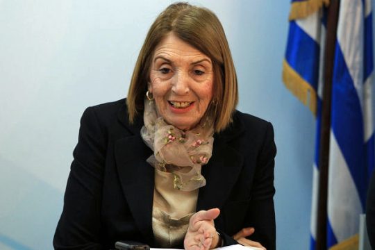 Η Χριστοδουλοπούλου στον δρόμο που χάραξε ο Βαρουφάκης