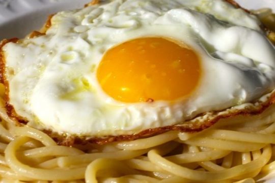 Kρόκος και ασπράδι