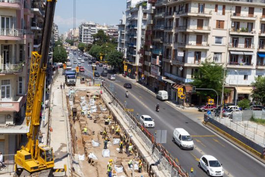 Κι όμως, το Δημόσιο νίκησε τους εργολάβους!