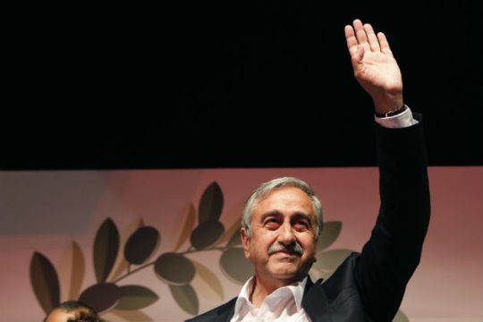 Ακιντζί: «Αναστασιάδη, ετοιμάσου για λύση»