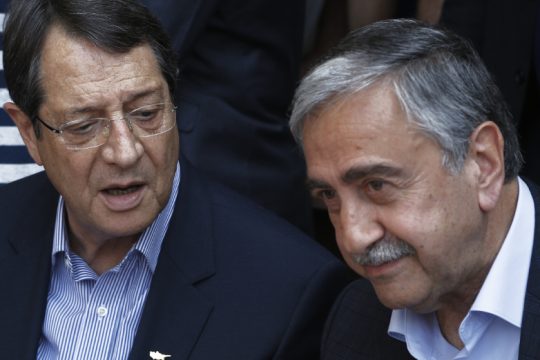 Ελπίδες στον Ακιντζί εναποθέτουν τα ελληνοκυπριακά κόμματα