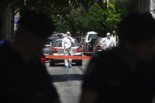Συλλήψεις για προμήθεια Καλάσνικοφ στους «Πυρήνες»