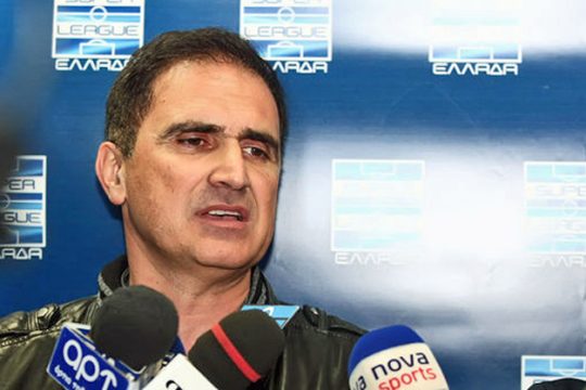 «Παραιτήσου»!