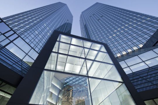 Παραδέχτηκε συμμετοχή σε χειραγώγηση επιτοκίων