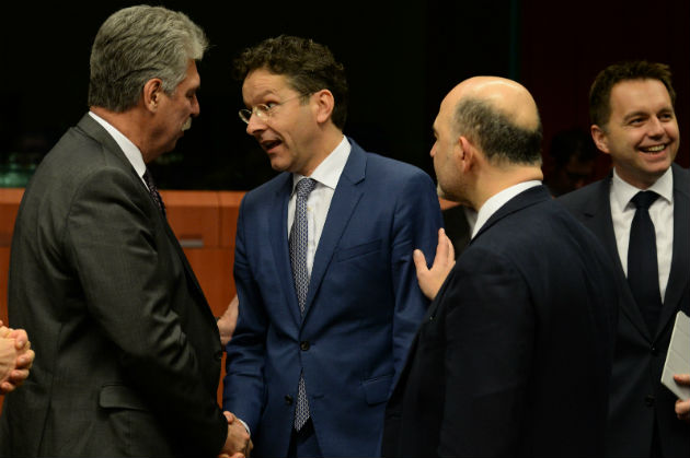 Λογοδοτεί για αυξήσεις σε τραπεζικά στελέχη ο Ντάισελμπλουμ