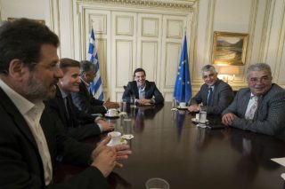 Η Αυτοδιοίκηση στο πλευρό της κυβέρνησης