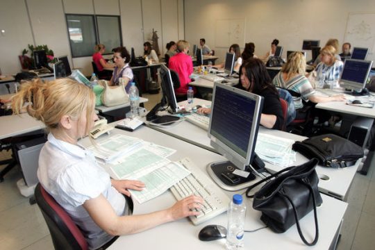 Σανίδα σωτηρίας από τις ρυθμίσεις της Εφορίας