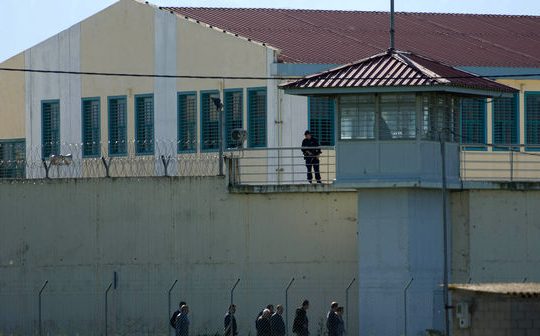 Η Ν.Δ. των «έκτακτων» νόμων