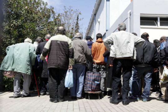 Πασχαλινά γεύματα αγάπης σε όλη τη χώρα