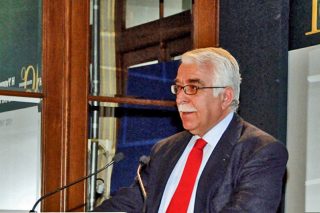 «Αρρωστες είναι οι υποδομές, όχι οι μετανάστες»