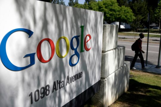 Με την Google τα «βάζει» η Κομισιόν