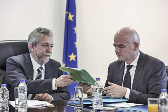 Φως στο τούνελ