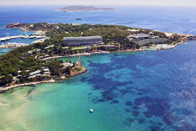 Ξεμπλοκάρει το Μικρό Καβούρι