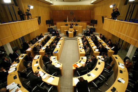 Υπόθεση μίας ψήφου η επιστροφή της τρόικας στην Κύπρο