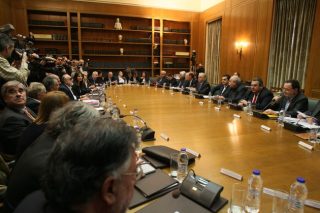 Θα μας ταράξουν στα… νομοσχέδια