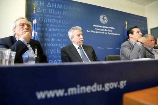Σταύρος Κοντονής: «Ούτε βήμα πίσω»