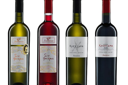 Πίνοντας στους αμπελώνες