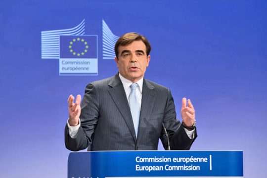 Πιέζουν την Αθήνα για υποχωρήσεις στις «κόκκινες γραμμές»