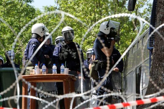 Μήνυση κατά… θερμόαιμου ΜΑΤατζή