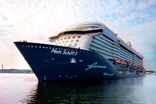 Στον Πειραιά την Τρίτη το κρουαζιερόπλοιο «MEIN SCHIFF 3»