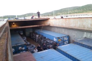 Μεγάλη ποσότητα λαθραίων τσιγάρων σε φορτηγό πλοίο