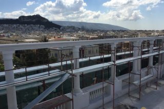 «Ακροπόλ Παλάς» για νέους