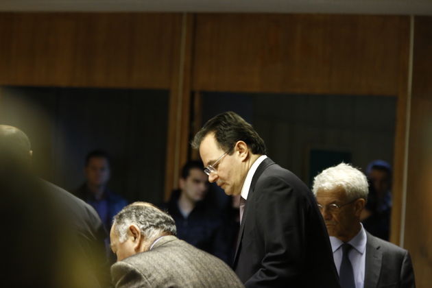 Μη, Καίτη, μη, με πόνο σου φωνάζω…
