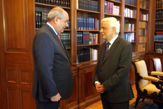 Παυλόπουλος: Δεν μπορεί να υπάρχουν στείρες αντιπαραθέσεις