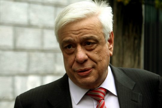 Παυλόπουλος: Η Ελλάδα θα μείνει στην ευρωζώνη