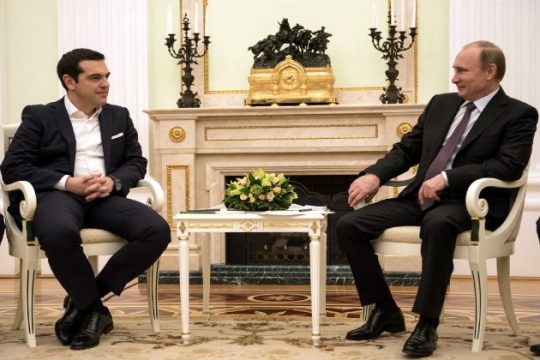 Επενδύσεις με άμεσο οικονομικό αντίκρισμα βλέπει το Μαξίμου