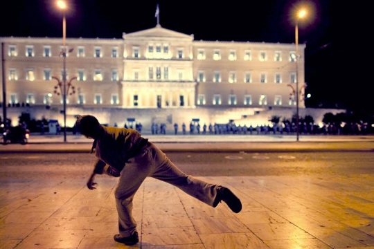 Ούτε Mega ούτε ΣΚΑΪ, μόνο κανάλι της Βουλής!