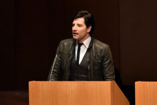 Σάκης Ρουβάς ουάου