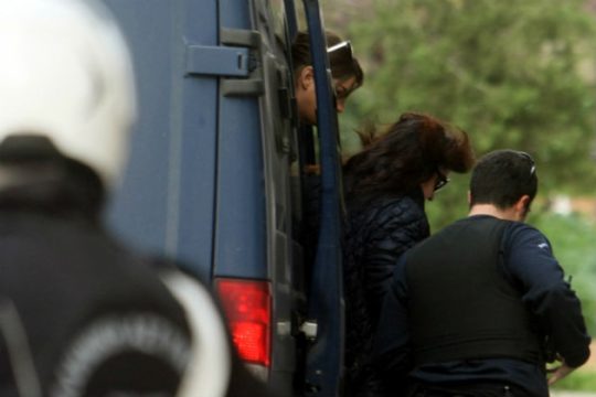 Πολιτικά πρόσωπα από το ΠΑΣΟΚ κατονόμασε η Σταμάτη