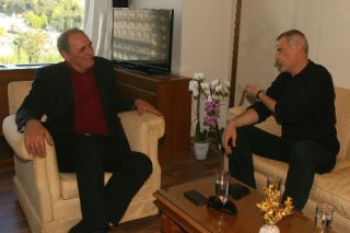 Συνάντηση Σταθάκη – Μώραλη για τον Πειραιά