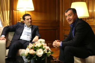 Ιδιοτελείς φήμες, βολικές αναγνώσεις