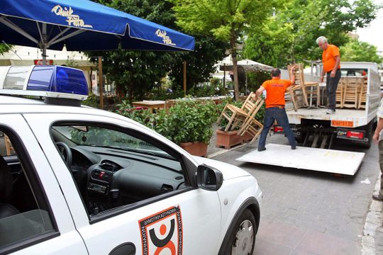 Νίκος Μπελαβίλας: «Καρκίνωμα» για το ιστορικό κέντρο τα τραπεζοκαθίσματα