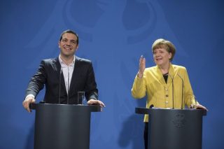 Κατ’ αρχήν συμφωνίες με τους θεσμούς
