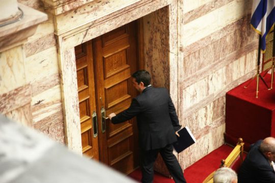 Kommersant: Μείωση της τιμής του αερίου και δάνεια προσφέρει στην Αθήνα η Μόσχα