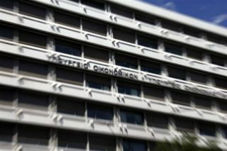 ΦΠΑ αγροτών: συντομότερα η επιστροφή, πιο αυστηρές ποινές για παραβάτες