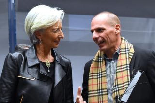Συναντήθηκαν στη «μέση του δρόμου»