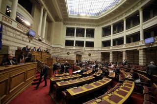 Πώς είδαν τα κόμματα τις επαφές στο Κρεμλίνο