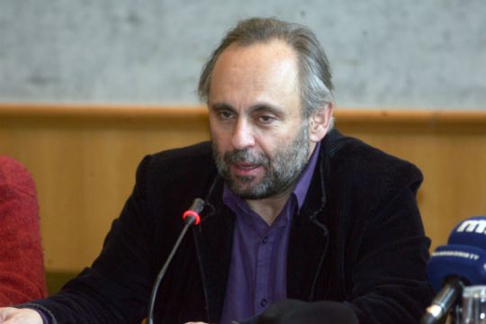 Άνθρωποι του πολιτισμού κατά της «δίωξης» Χατζάκη