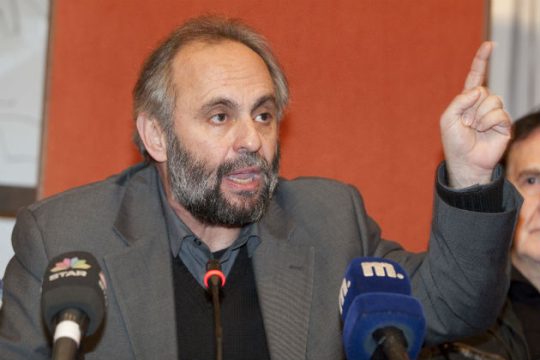 Κορυφώνεται η κόντρα Ξυδάκη – Χατζάκη για το Εθνικό